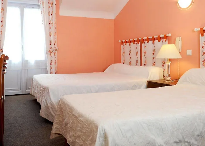 מלון Gardenia 2*