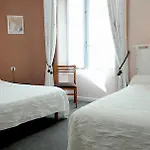 Готель Gardenia 2*
